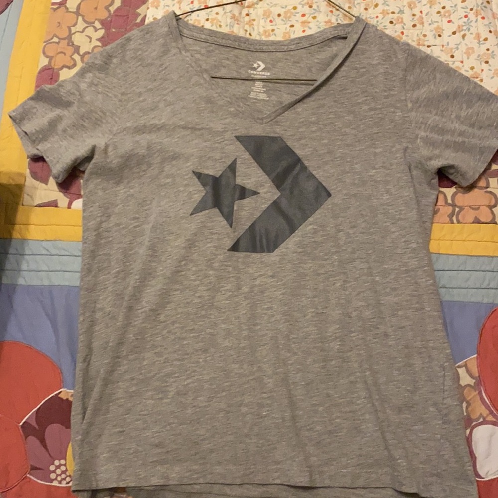 grey converse brand tee shirt
